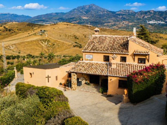 Finca for sale in Cártama