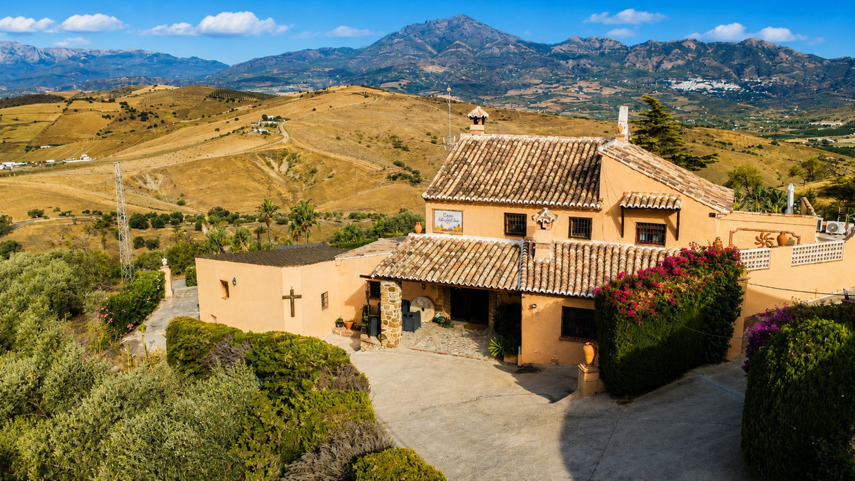Finca for sale in Cártama