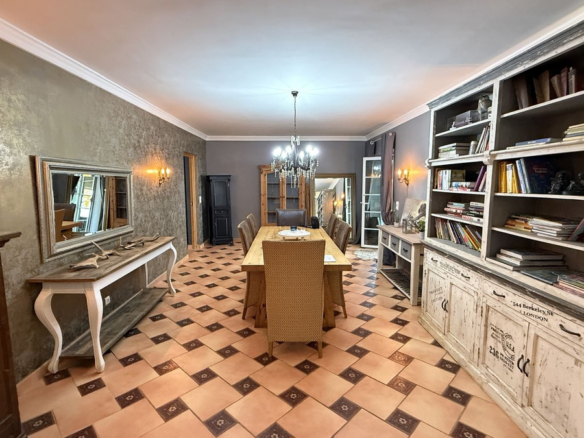 Finca for sale in Coín