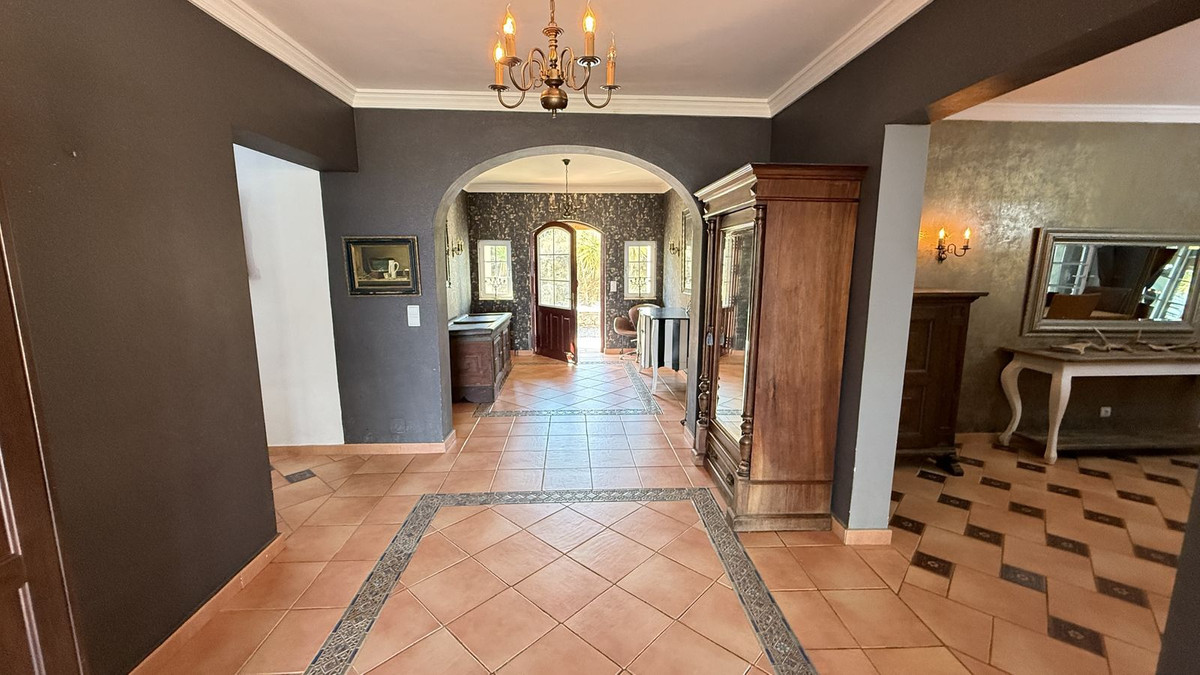 Finca for sale in Coín