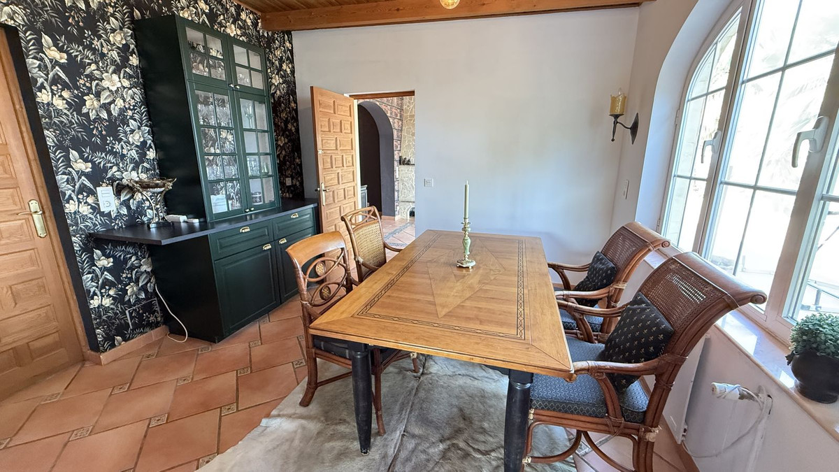 Finca for sale in Coín