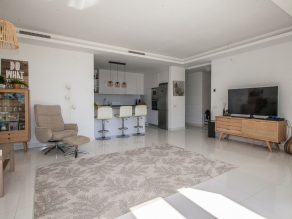 Penthouse for sale in Benahavís
