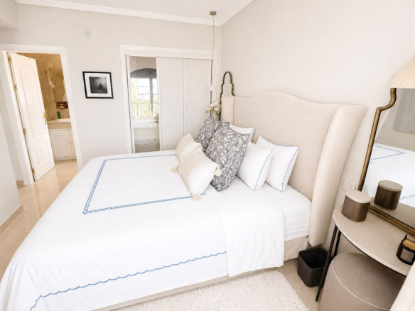 Penthouse for sale in Benahavís