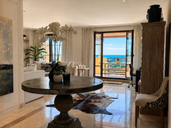 Penthouse for sale in Benahavís
