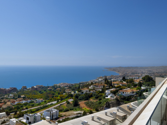 Penthouse for sale in Benalmadena