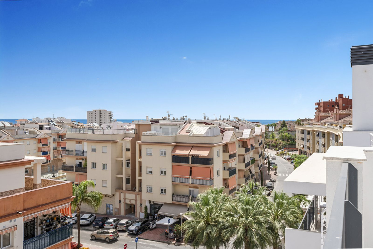 Penthouse for sale in Estepona