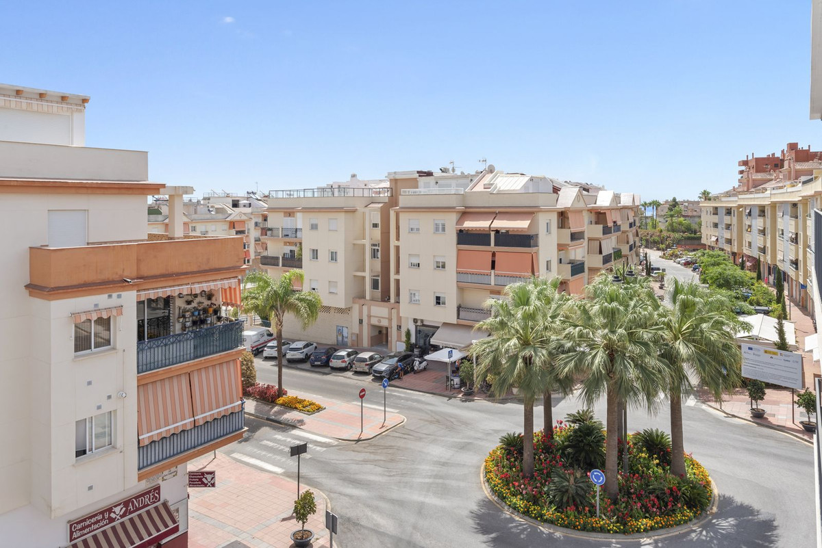 Penthouse for sale in Estepona