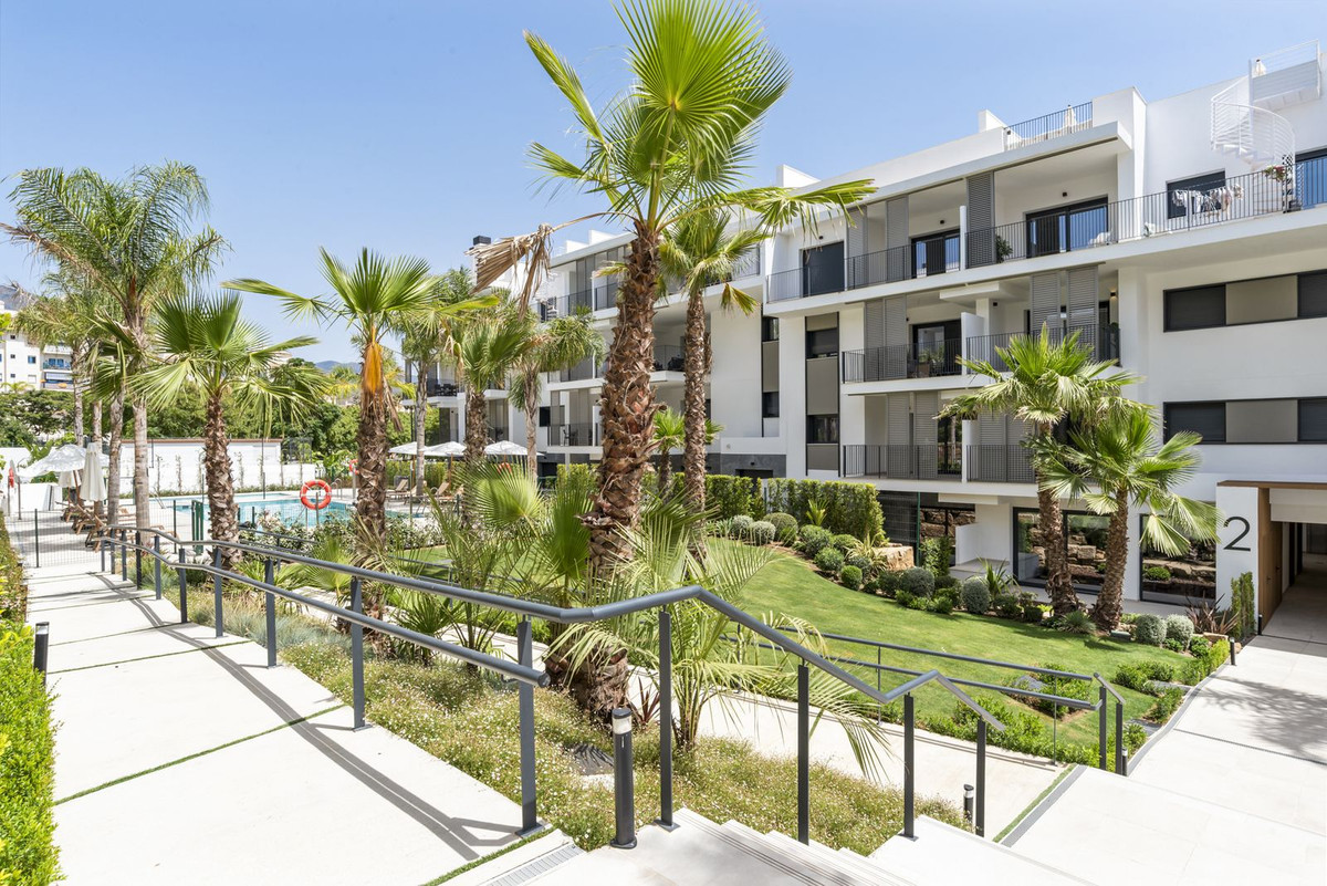 Penthouse for sale in Estepona