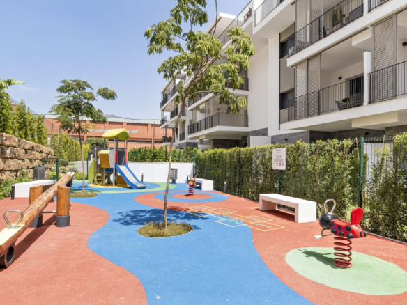 Penthouse for sale in Estepona