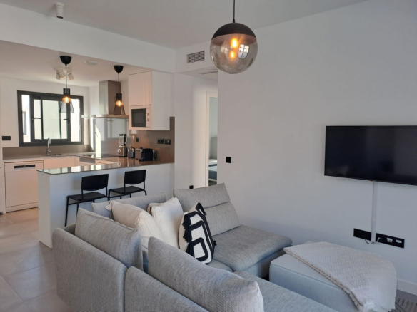 Penthouse for sale in Estepona