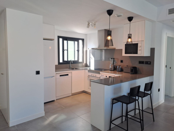 Penthouse for sale in Estepona