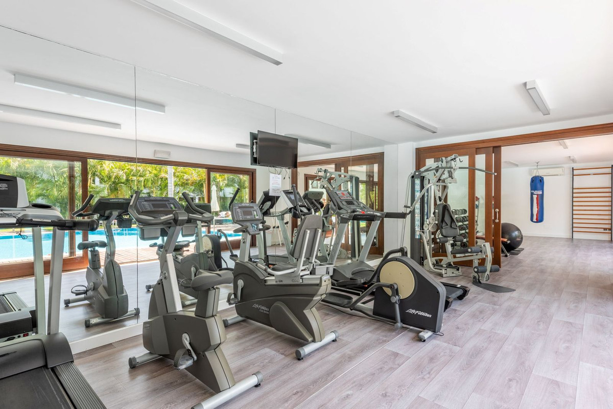 Penthouse for sale in Estepona