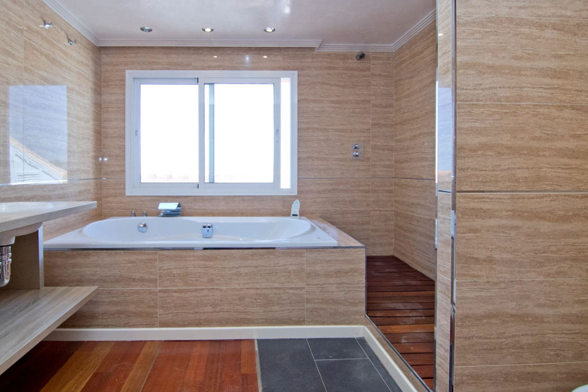 Penthouse for sale in Fuengirola