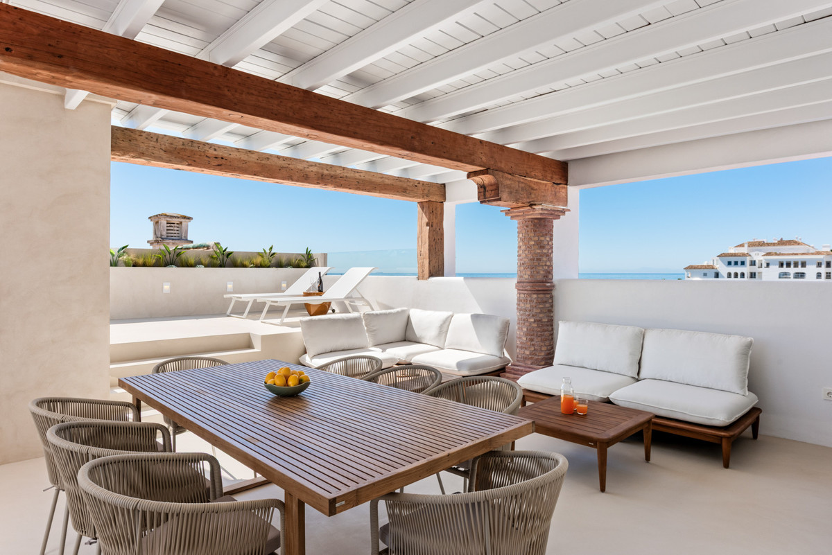 Penthouse for sale in Manilva