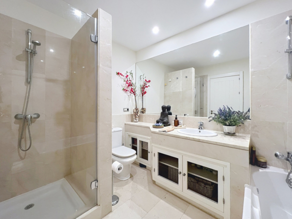 Penthouse for sale in Manilva