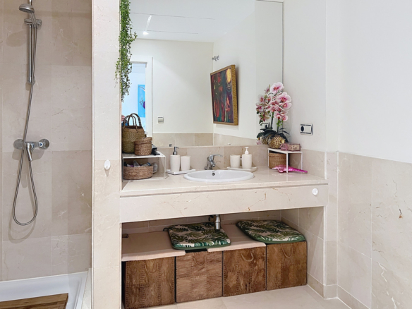 Penthouse for sale in Manilva