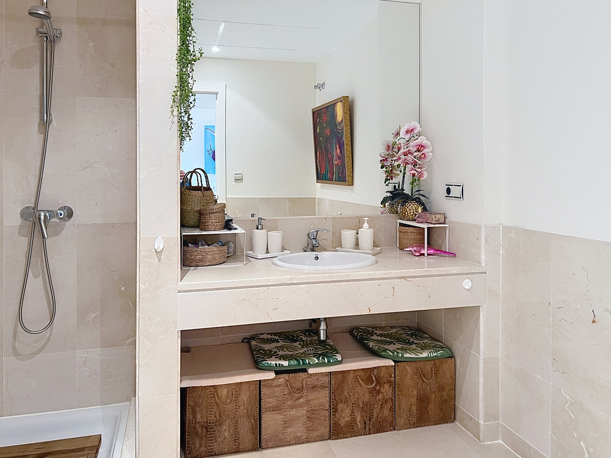 Penthouse for sale in Manilva
