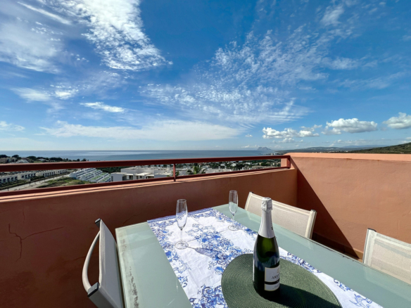 Penthouse for sale in Manilva