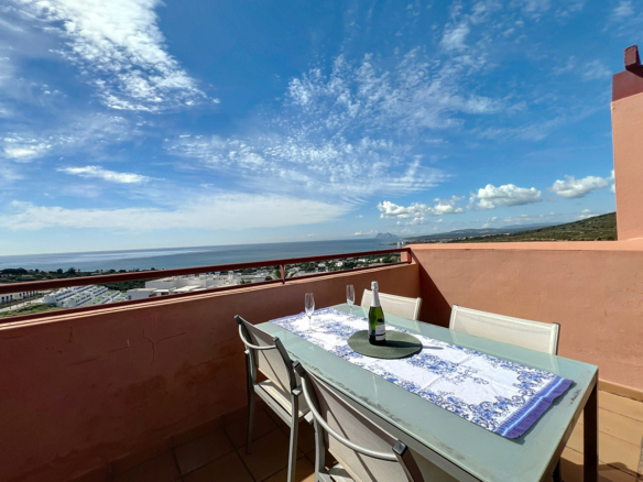 Penthouse for sale in Manilva