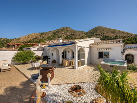 Semi-Detached House for sale in Benalmadena