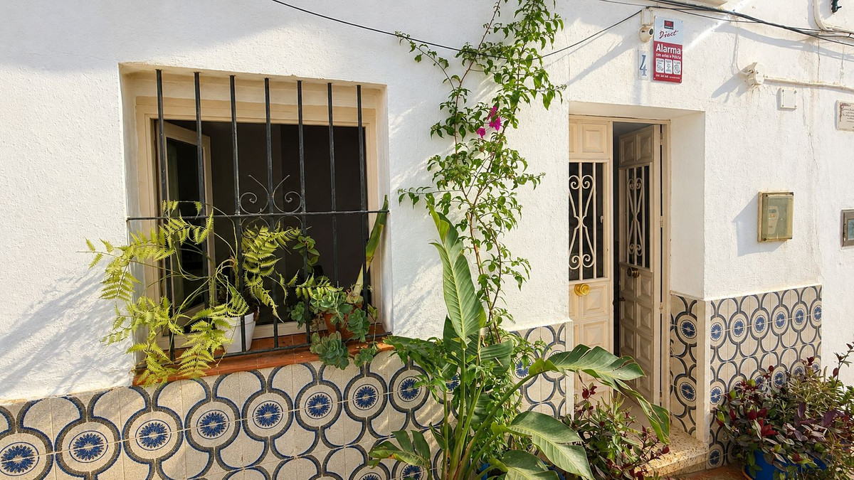 Semi-Detached House for sale in Ojén