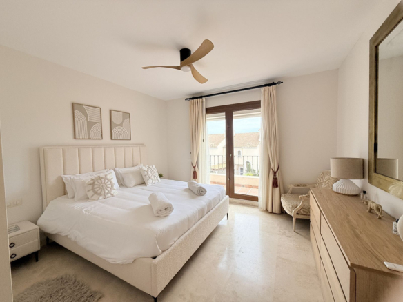 Townhouse for sale in El Paraiso