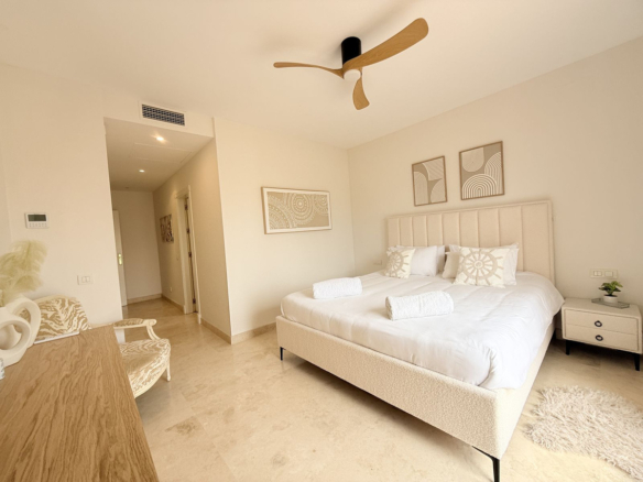 Townhouse for sale in El Paraiso