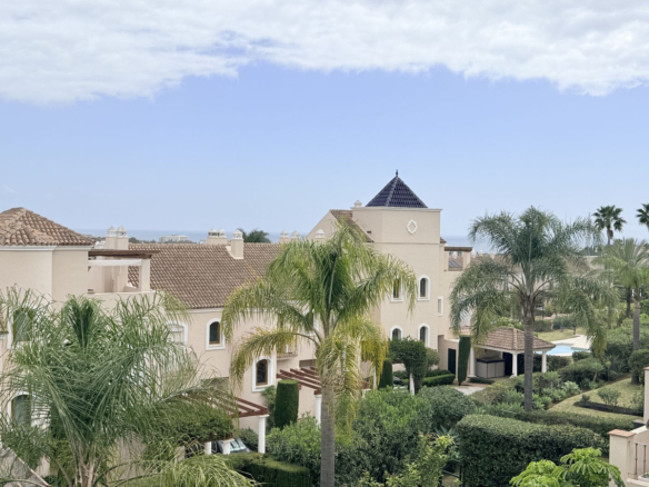 Townhouse for sale in El Paraiso