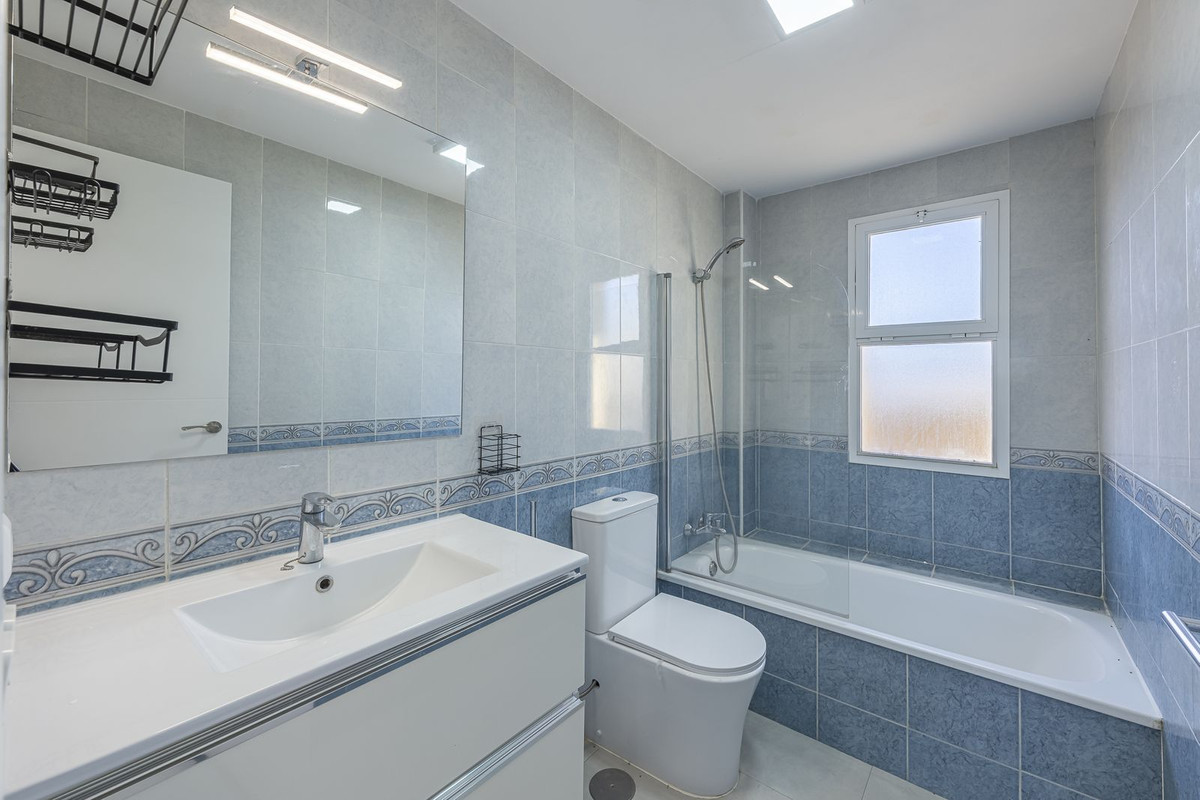 Townhouse for sale in Estepona