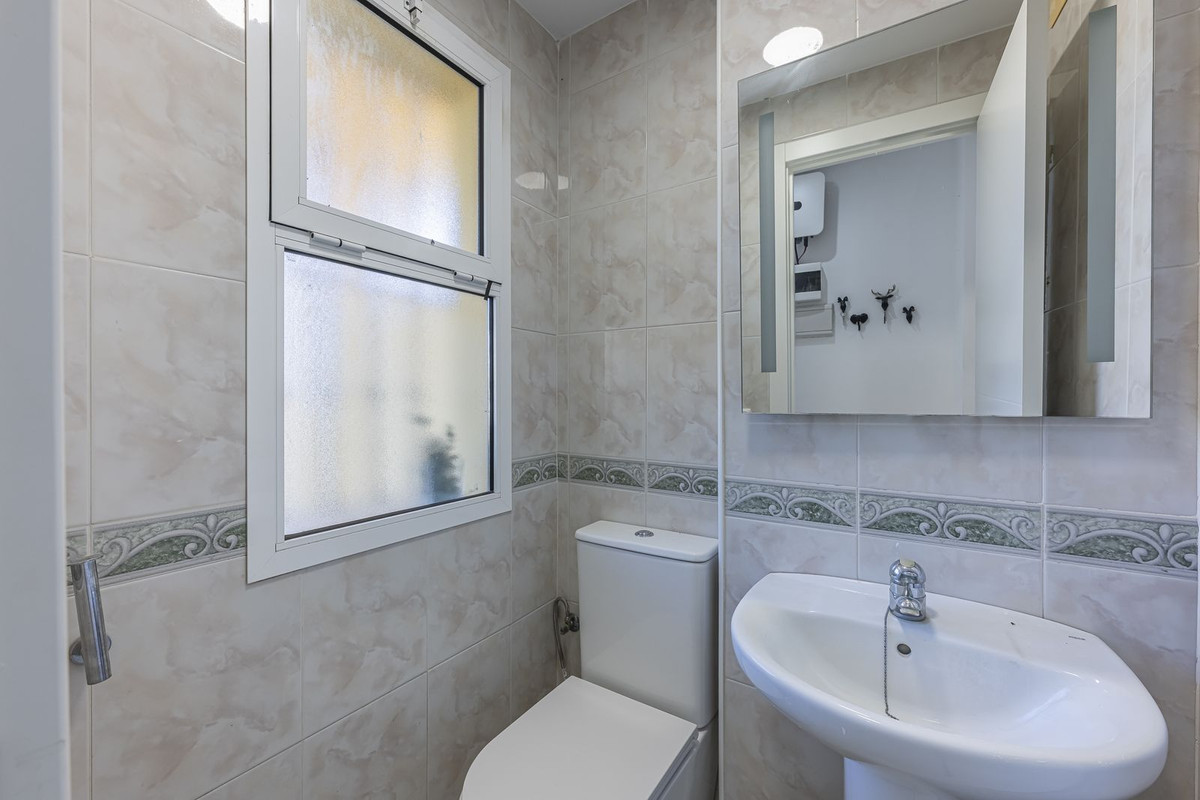 Townhouse for sale in Estepona