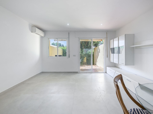 Townhouse for sale in Estepona