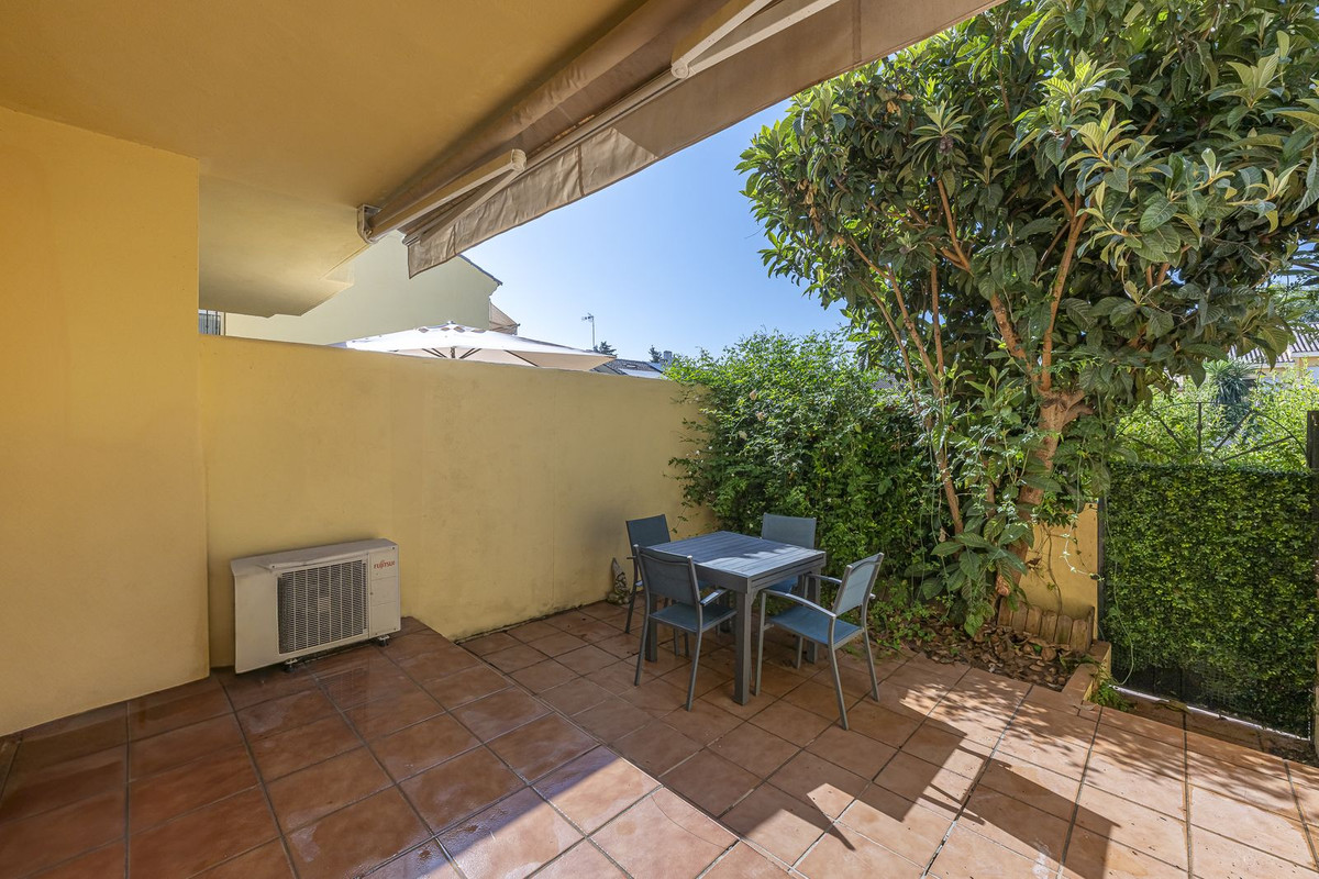 Townhouse for sale in Estepona