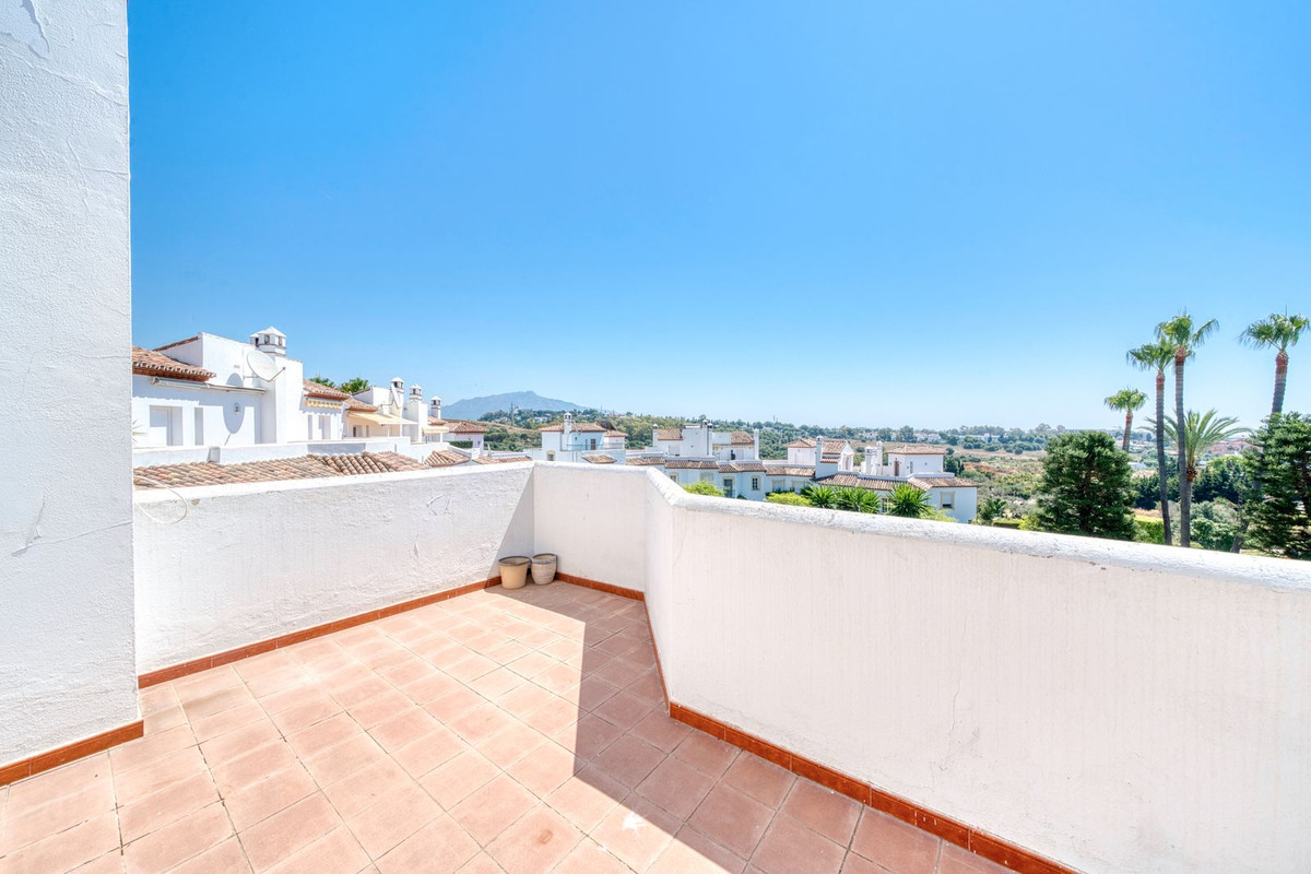 Townhouse for sale in Estepona
