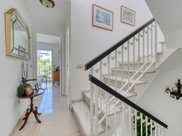 Townhouse for sale in Estepona