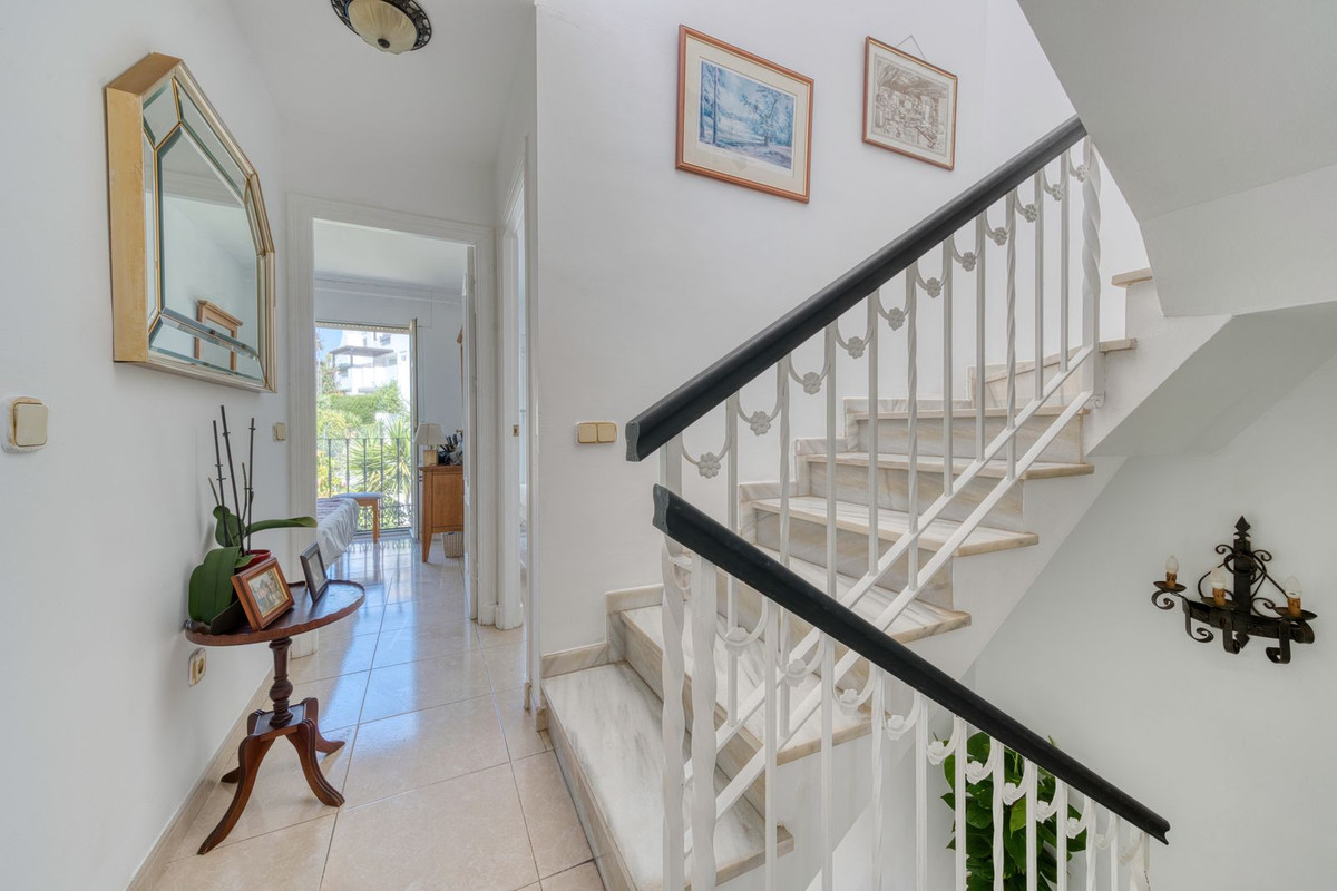 Townhouse for sale in Estepona