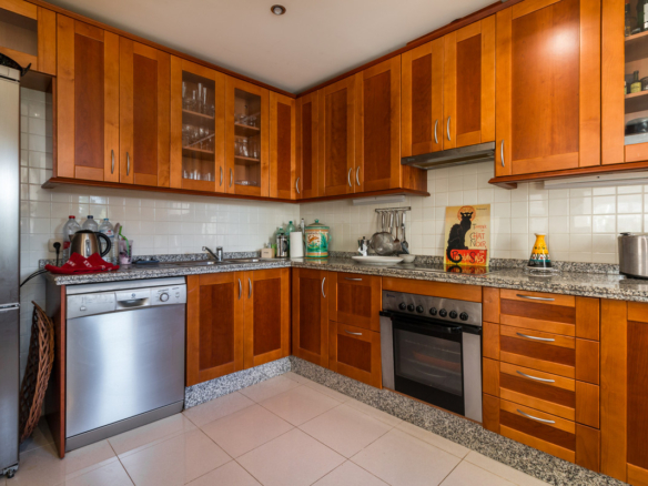 Townhouse for sale in Istán