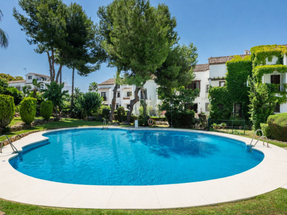 Townhouse for sale in Marbella