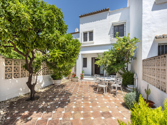 Townhouse for sale in Marbella