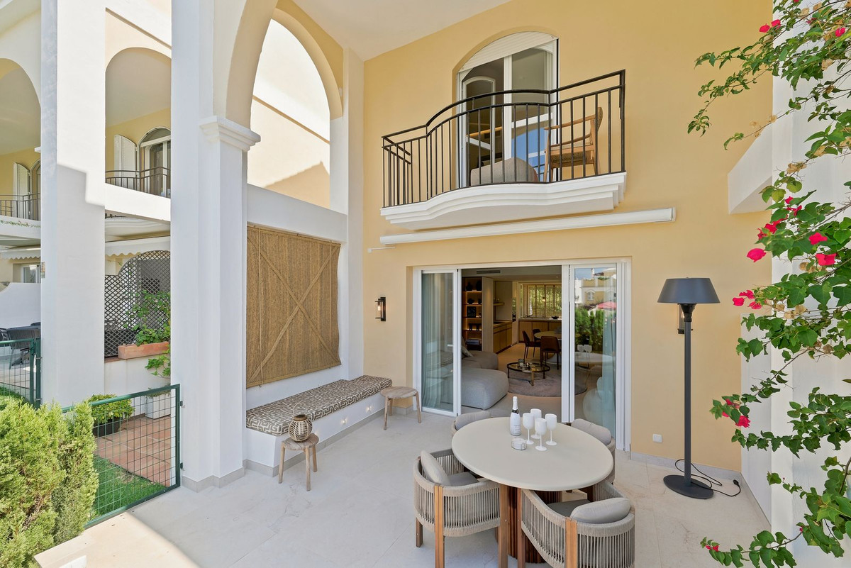 Townhouse-in-Marbella-Ref-R5430205 Townhouse for sale in Marbella