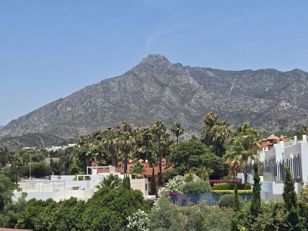 Townhouse for sale in Marbella