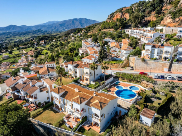Townhouse for sale in Mijas