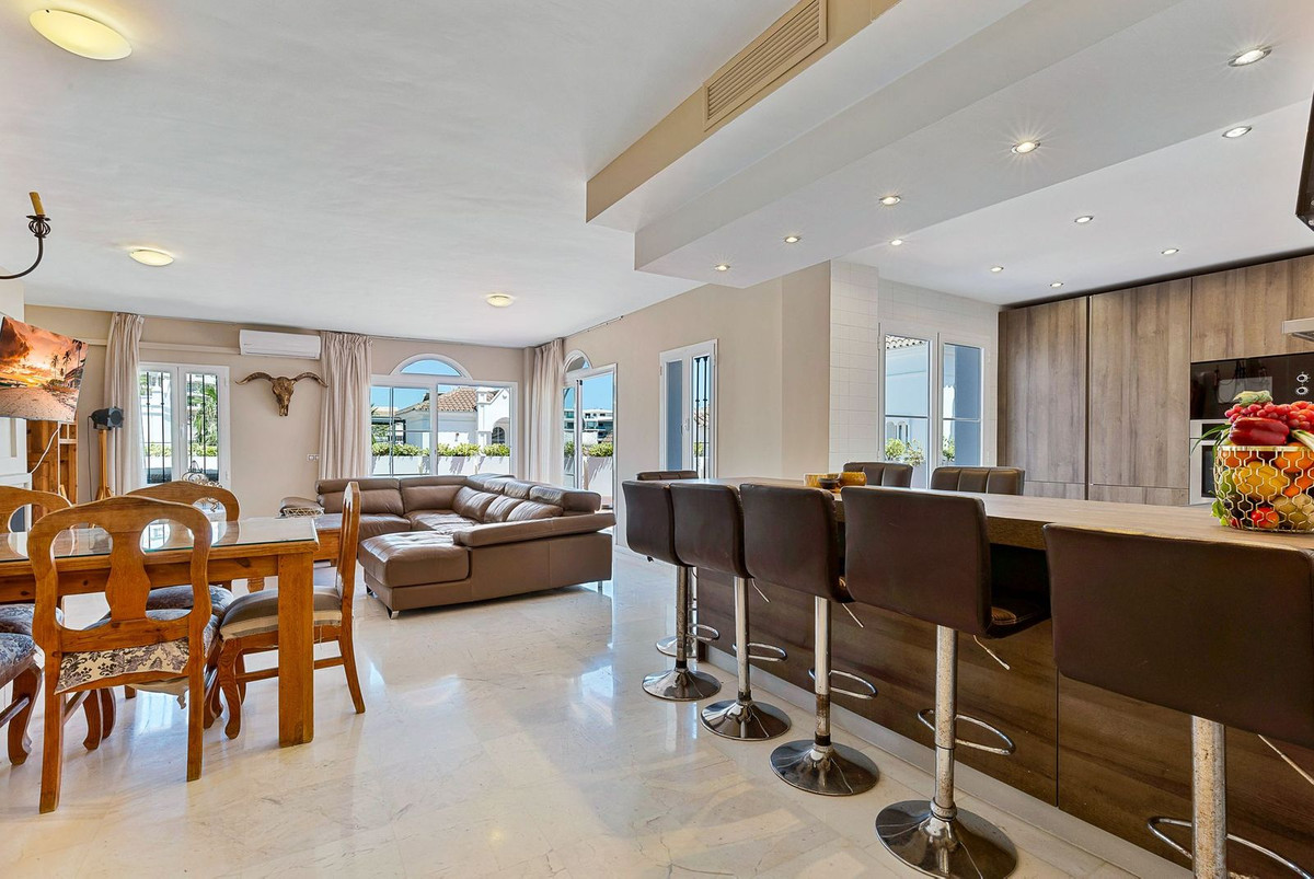 Townhouse for sale in Mijas