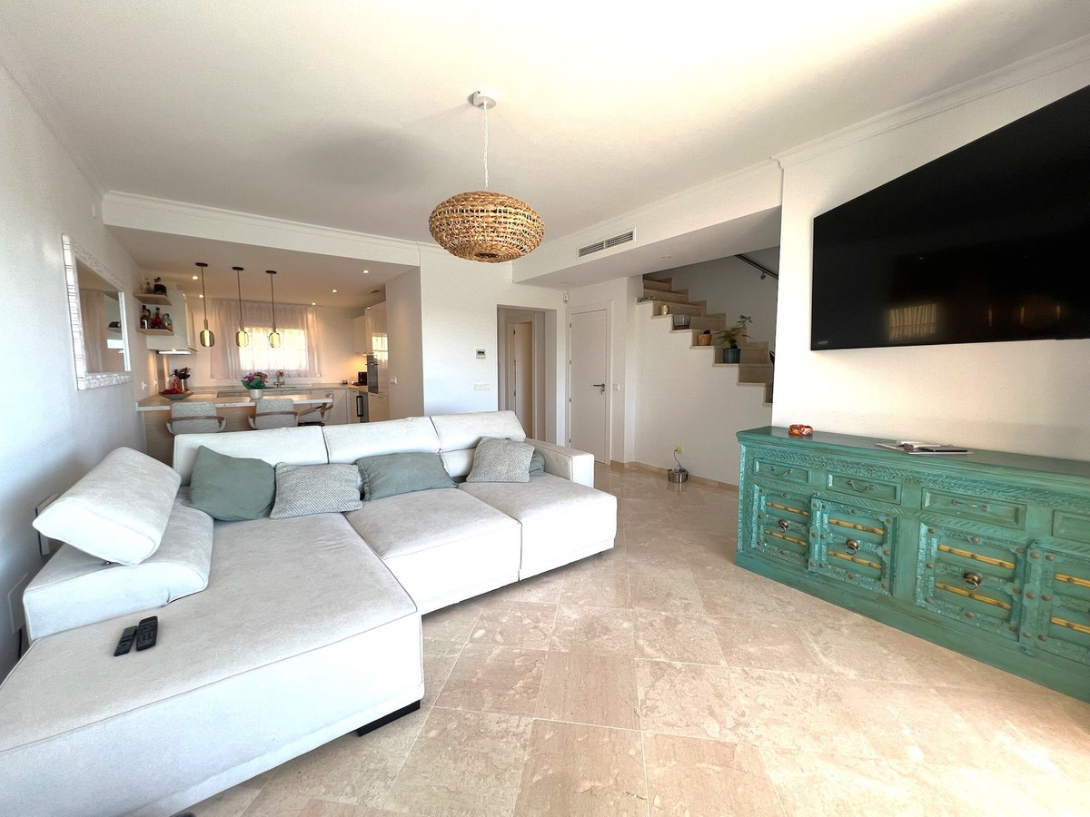 Townhouse for sale in Ojén