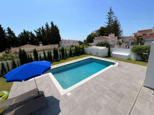 Townhouse for sale in Torremolinos