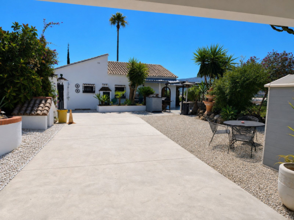 Villa til salg i Alhaurín de la Torre