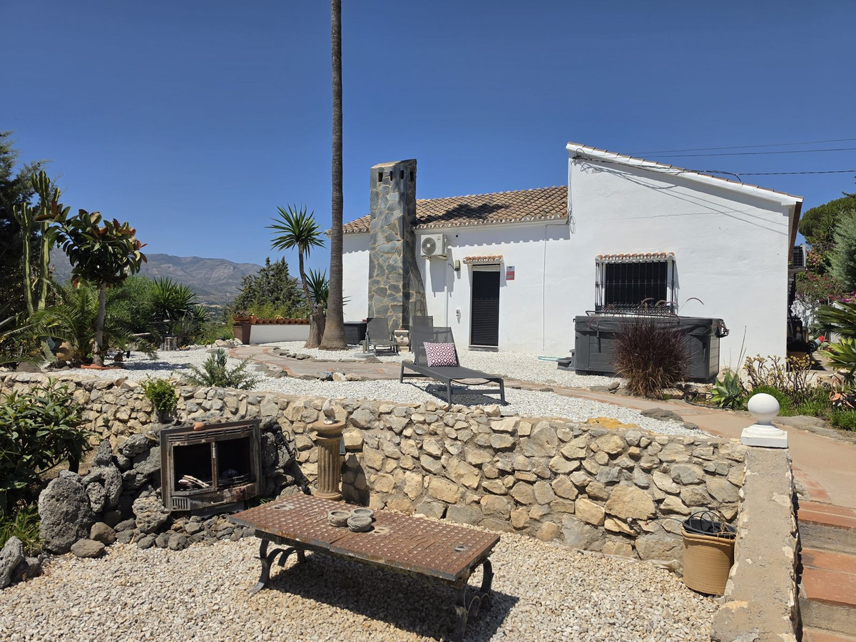 Villa til salg i Alhaurín de la Torre