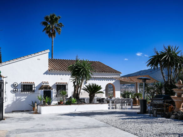 Villa for sale in Alhaurín de la Torre