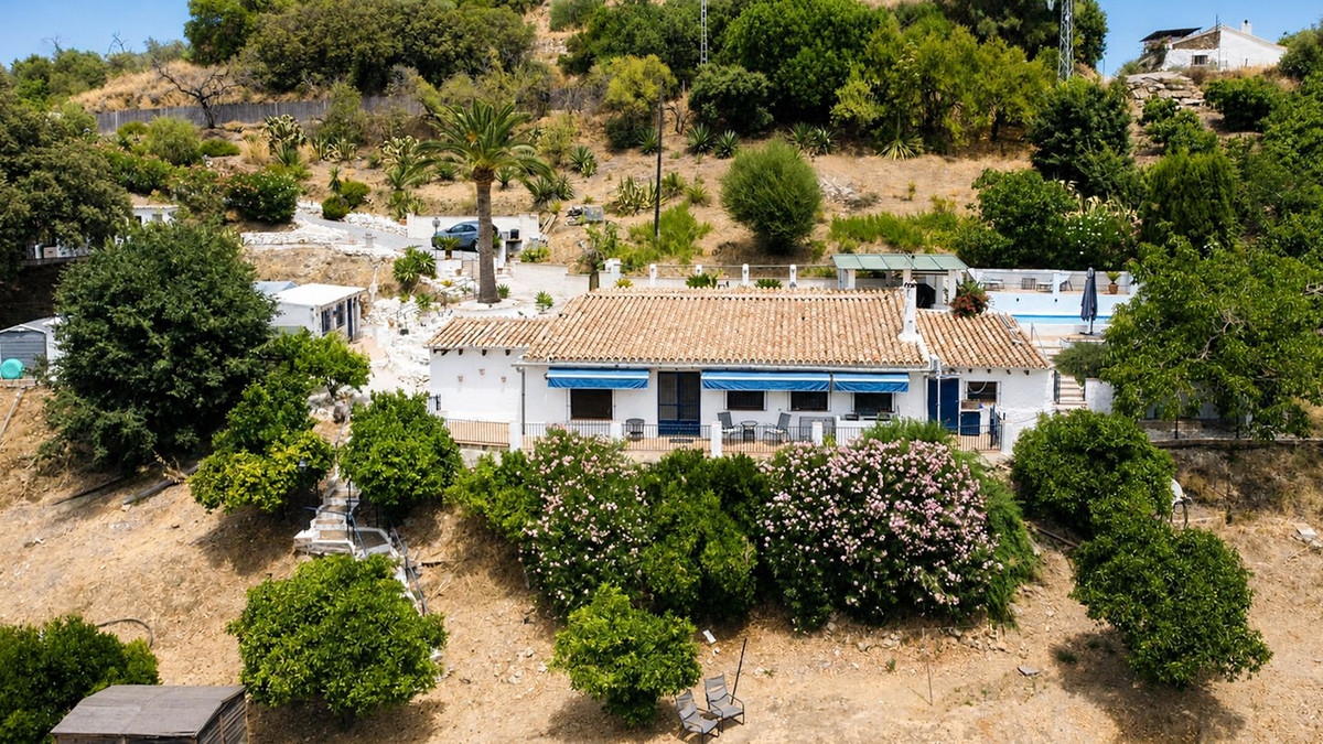 Villa for sale in Alhaurín el Grande