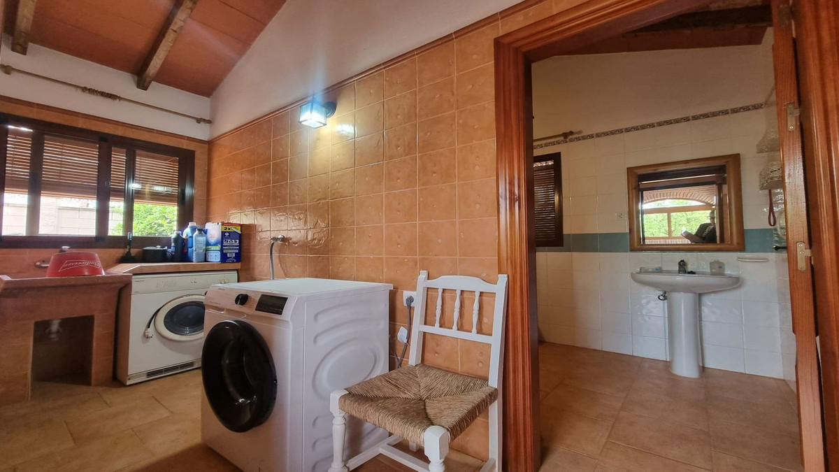 Villa for sale in Alhaurín el Grande