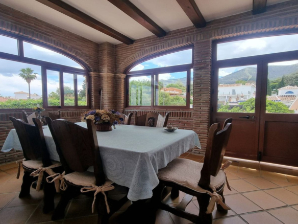 Villa for sale in Alhaurín el Grande